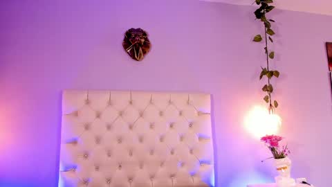   online show from January 6, 6:52 pm