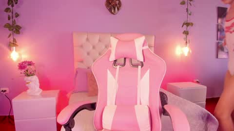   online show from January 15, 1:20 pm