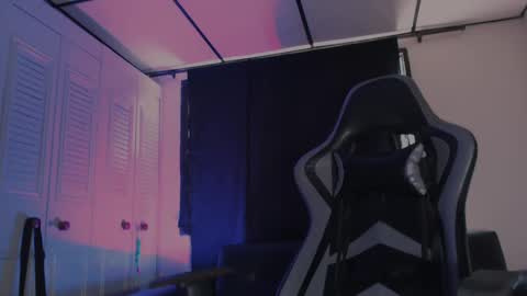 brasi_ online show from September 17, 5:47 pm