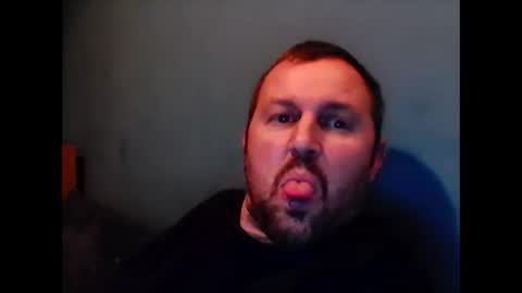 Snapshot of brasso1982 chatting on October 20, 10:32 pm willywinker online show from October 20, 10:32 pm