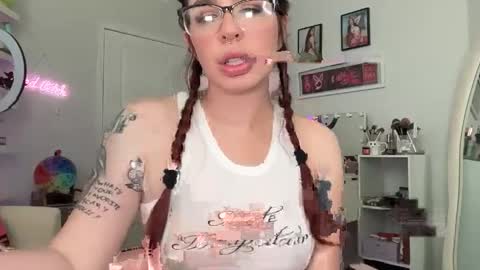 Goddess Samantha online show from May 5, 9:01 pm