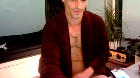 Snapshot of bratdownunder chatting on September 13, 2:44 am Bratdownunder online show from September 13, 2:44 am