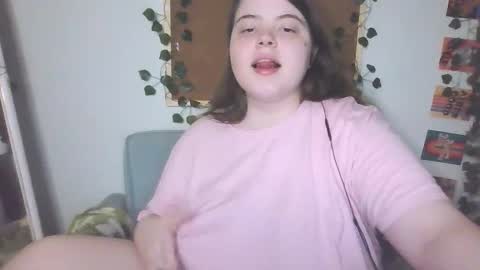 Snapshot of brattyprincess_emma chatting on September 18, 4:20 pm Emma online show from September 18, 4:20 pm