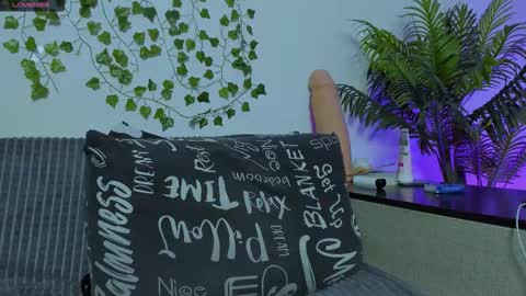 Johny Bravo online show from November 20, 2:06 pm