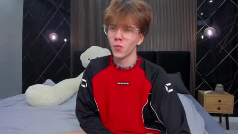 Snapshot of braxiboy chatting on February 8, 2:16 pm Brax online show from February 8, 2:16 pm