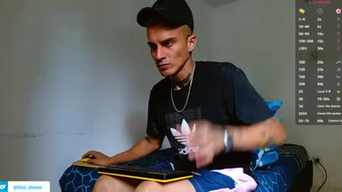 Snapshot of bray_hotboy chatting on June 20, 7:05 pm Bray Hotboy online show from June 20, 7:05 pm