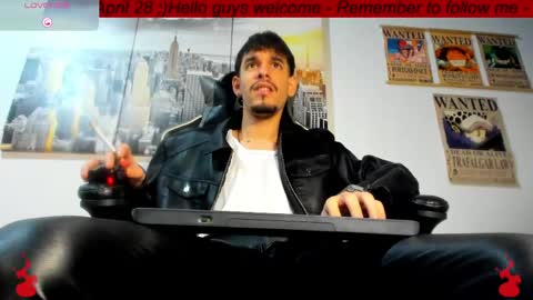 Snapshot of brayhambrown chatting on April 21, 12:01 am brayhambrown online show from April 21, 12:01 am