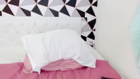 Snapshot of braziliangirl191 chatting on December 19, 10:42 pm Alice online show from December 19, 10:42 pm