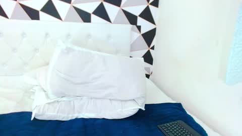 Snapshot of braziliangirl191 chatting on December 30, 1:37 am Alice online show from December 30, 1:37 am