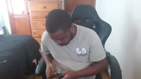 Breadw1nnah online show from October 4, 7:56 pm