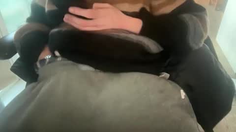 Snapshot of breakdownguitar chatting on March 25, 6:14 pm breakdownguitar online show from March 25, 6:14 pm