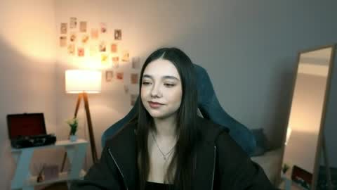 Rachel online show from April 10, 7:40 pm