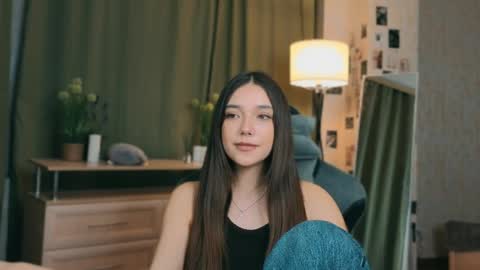 Rachel online show from April 26, 7:33 pm