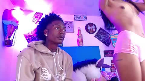 Snapshot of breazer__ chatting on September 24, 1:53 am breazer__ online show from September 24, 1:53 am