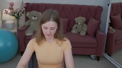 Snapshot of bree_sky chatting on April 14, 11:16 am Bree online show from April 14, 11:16 am