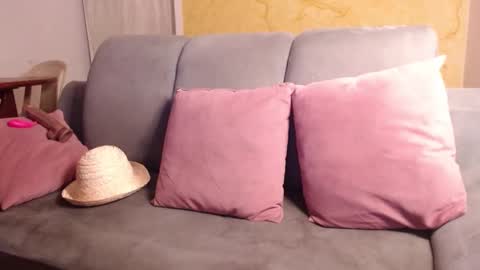 Valentina online show from December 13, 9:57 am