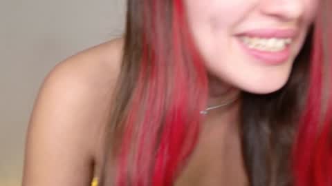 Snapshot of brenda_m00n chatting on December 17, 7:26 pm Brenda online show from December 17, 7:26 pm