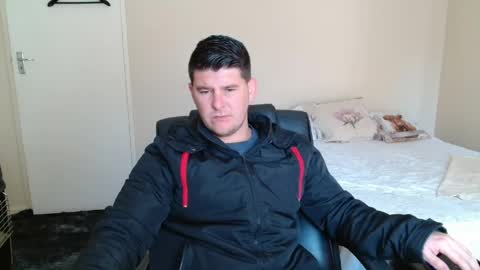 Snapshot of brendansexyboy098754 chatting on May 23, 9:57 am ask me lol online show from May 23, 9:57 am