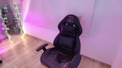 BRENDDA  online show from November 26, 3:07 am