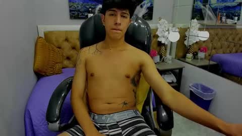 Snapshot of brent18_ chatting on September 14, 2:54 am Esteban online show from September 14, 2:54 am
