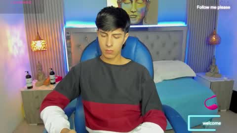 Snapshot of brent18_ chatting on October 27, 4:49 am Esteban online show from October 27, 4:49 am