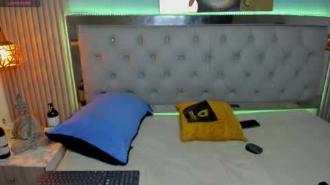 Snapshot of brent18_ chatting on November 11, 6:02 am Esteban online show from November 11, 6:02 am