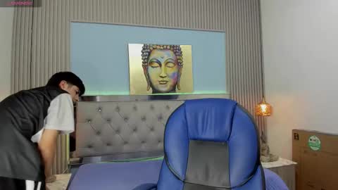 Snapshot of brent18_ chatting on December 14, 10:20 am Esteban online show from December 14, 10:20 am