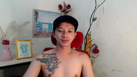Snapshot of brent_handsome chatting on August 5, 11:57 am brent_handsome online show from August 5, 11:57 am