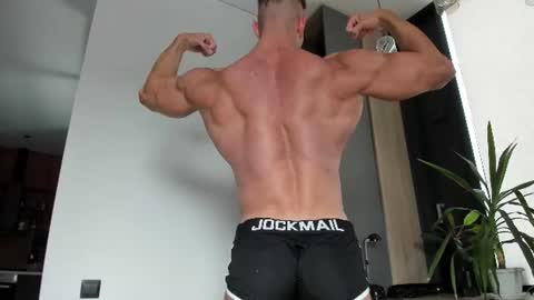 Snapshot of bretman_narcissus chatting on July 12, 7:32 am bretman_narcissus online show from July 12, 7:32 am
