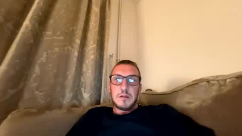 brettbigdee online show from May 16, 1:24 am