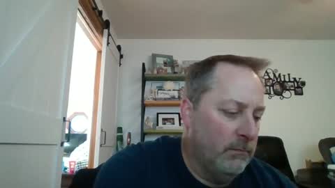 hey online show from February 1, 7:23 pm