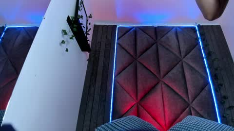 B R I A  online show from April 2, 2:53 am