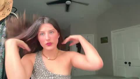 Brianna3 online show from September 23, 7:50 pm