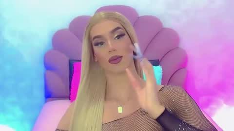 Snapshot of briana_sex32 chatting on December 19, 3:40 am BRIANA online show from December 19, 3:40 am