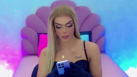 Snapshot of briana_sex32 chatting on January 5, 4:47 am BRIANA online show from January 5, 4:47 am