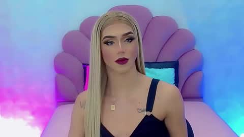Snapshot of briana_sex32 chatting on January 7, 2:20 am BRIANA online show from January 7, 2:20 am