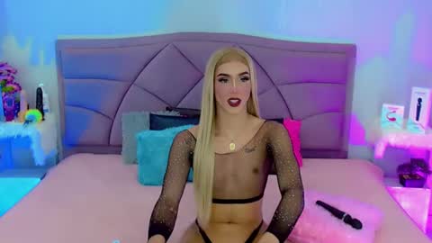 Snapshot of briana_sex32 chatting on February 22, 8:07 am BRIANA online show from February 22, 8:07 am