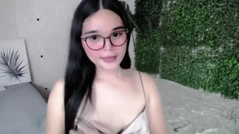 Snapshot of briana_sinclaire chatting on July 21, 1:08 am Claire online show from July 21, 1:08 am