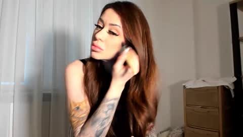 brianadiamondxxx online show from January 6, 10:35 am