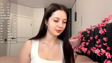 I am Valery ntmu Lets hit 10 Thumbs Up together We are almost done online show from April 20, 7:11 am