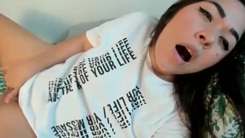 Snapshot of brianna_fallingangel chatting on March 1, 1:53 am brianna_fallingangel online show from March 1, 1:53 am