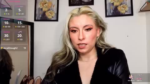 Snapshot of brianna_smoke chatting on September 29, 4:23 pm brianna online show from September 29, 4:23 pm