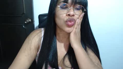 Snapshot of briannacute chatting on May 6, 11:54 pm Briaa online show from May 6, 11:54 pm