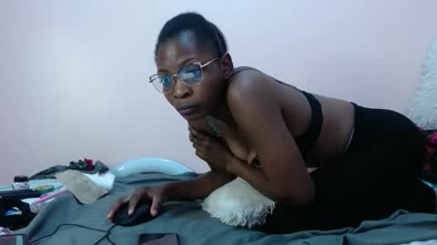 Snapshot of briannah_willie chatting on May 2, 7:30 pm briannah_willie online show from May 2, 7:30 pm