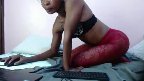 Snapshot of briannah_willie chatting on May 3, 11:05 am briannah_willie online show from May 3, 11:05 am