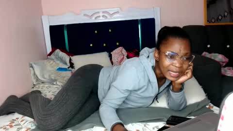 Snapshot of briannah_willie chatting on May 10, 8:25 pm briannah_willie online show from May 10, 8:25 pm
