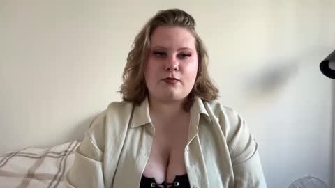 Snapshot of briannakiss21 chatting on October 2, 12:12 pm Brianna online show from October 2, 12:12 pm