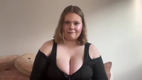 Brianna online show from November 14, 8:02 am