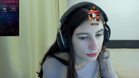 Brianka  Mon Tues Weds Sat Sun - 400 pm GMT0300 Thurs Fri - DAY OFF online show from January 10, 7:32 pm