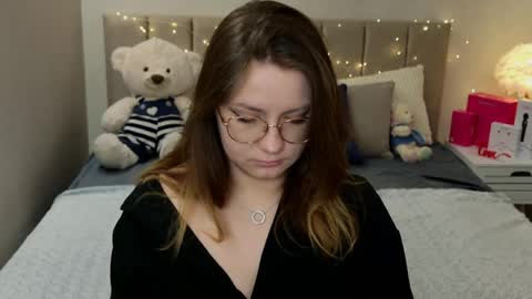 Snapshot of briarwynn chatting on May 1, 7:07 pm briarwynn online show from May 1, 7:07 pm